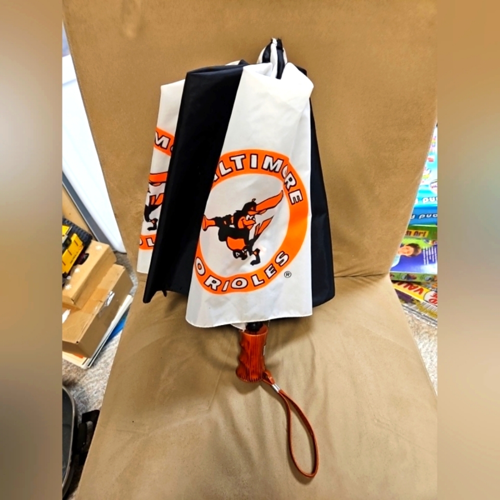 Vintage Baltimore Orioles Umbrella